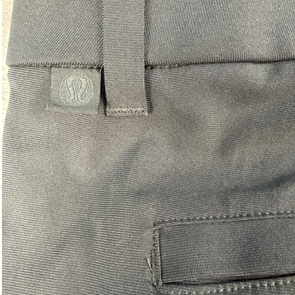 Lululemon Pants Mens 36 Commission Slim-Fit Pant Warpstreme Obsidian EUC - Picture 9 of 9